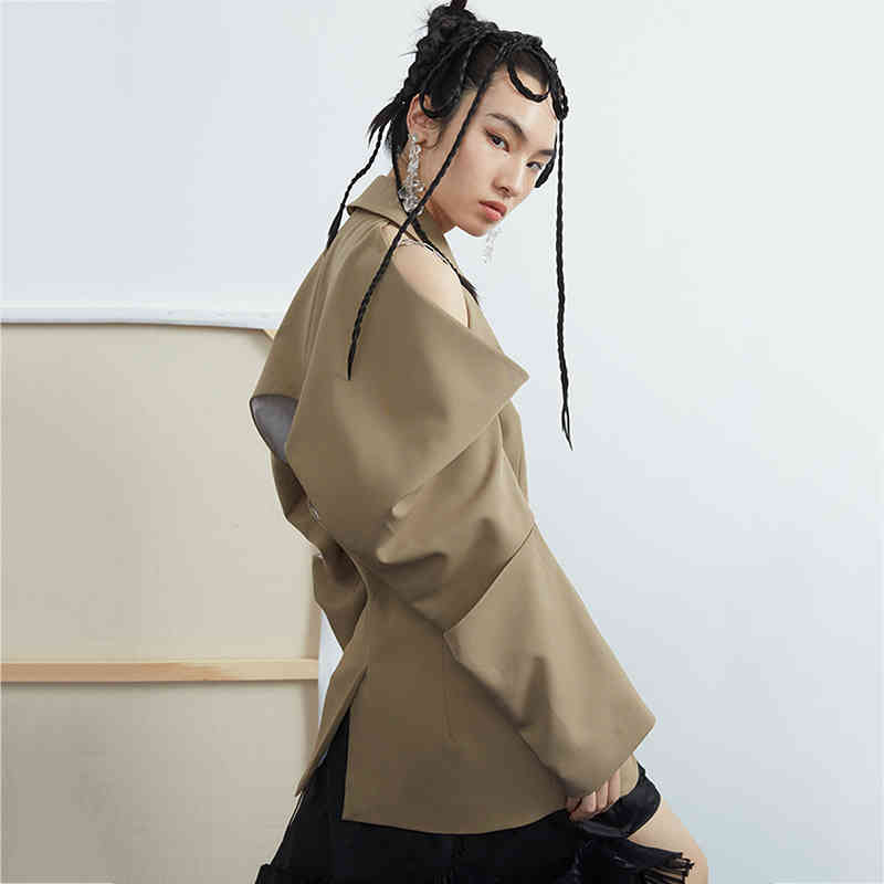 [EAM] Women Khaki Hollow Out Off Shoulder Blazer Lapel Long Sleeve Loose Fit Jacket Fashion Spring Autumn 1DD7058 21512