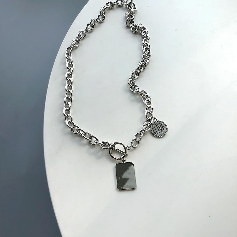 Chains Fashion Jewelry Geometric Pendant Necklace Design Silvery Plating Hip Hop Chain For Women Party Gifts, Silver
Chains Fashion Jewelry Geometric Pendant Necklace Design Silvery Plating Hip Hop Chain For Women Party Gifts, Silver