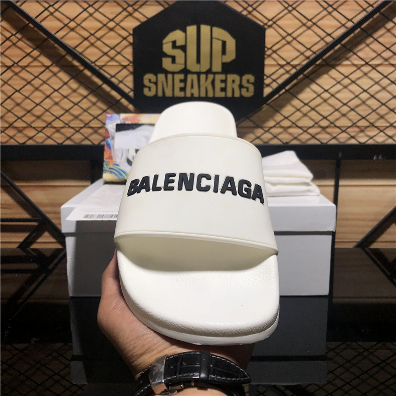 Top Quality Fashion Mens Womens Balenciaga Slipper Givenchy Slide Shoes Summer Rubber Sandals Beach Slides Fashions Scuffs Slippers Indoor S, Black
Top Quality Fashion Mens Womens Balenciaga Slipper Givenchy Slide Shoes Summer Rubber Sandals Beach Slides Fashions Scuffs Slippers Indoor S, Black