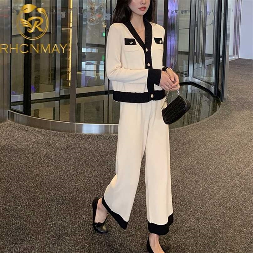 Fashion Designer Korean Elegant Knitted 2 Piece Pants Sets Suits Long Sleeve V-neck Tops + Wide Leg Spring 211106, Black
Fashion Designer Korean Elegant Knitted 2 Piece Pants Sets Suits Long Sleeve V-neck Tops + Wide Leg Spring 211106, Black