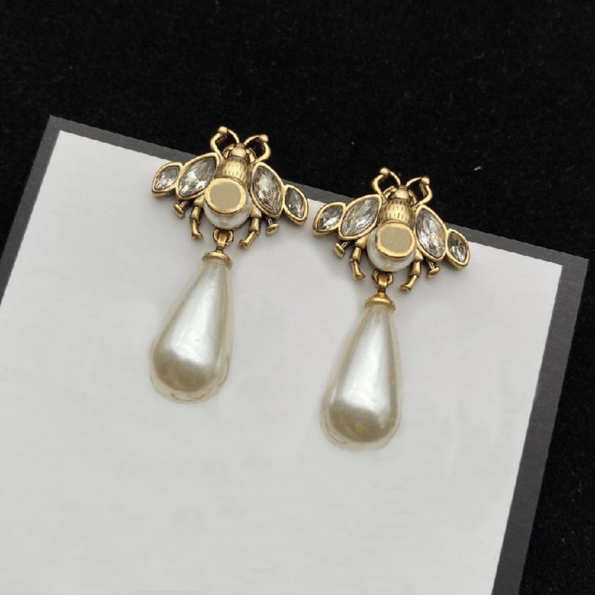 Super Fashion Earrings little bee Luxury big Pearl present stud brass gilded 925 silver needle anti allergy party Jewelry customization exquisite gift studs
Super Fashion Earrings little bee Luxury big Pearl present stud brass gilded 925 silver needle anti allergy party Jewelry customization exquisite gift studs