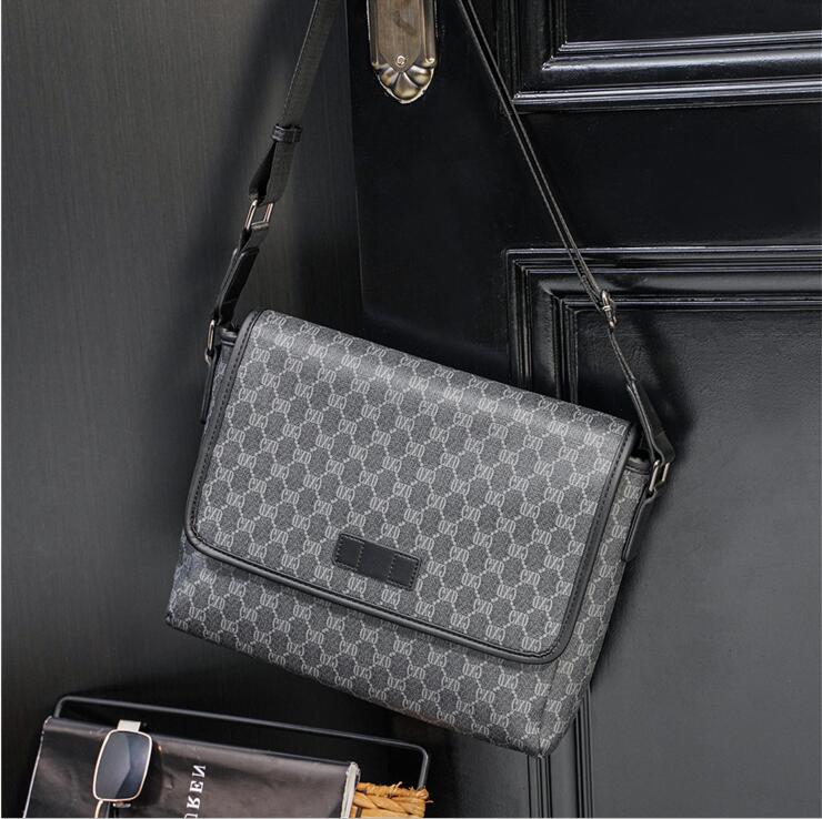 Factory wholesale leathers men shoulder bags business classic plaid messenger bag street trend printing leisure handbag outdoor sports leather backpack, Black2-3932-
Factory wholesale leathers men shoulder bags business classic plaid messenger bag street trend printing leisure handbag outdoor sports leather backpack, Black2-3932-