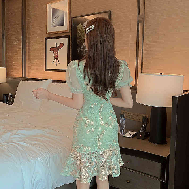 Chinese Style Fashion Stand Collar Lace Embroidery Slim Mini Dress Vintage Elegant Ruffles Female 210519
