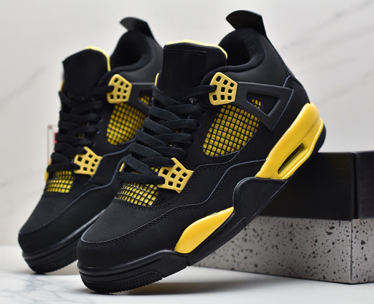 

2021 Release 4 Thunder Men Basketball Shoes High Quality 4s Black White-Tour Yellow mens outdoor Sneakers Trainers Sports 308497-008 With box