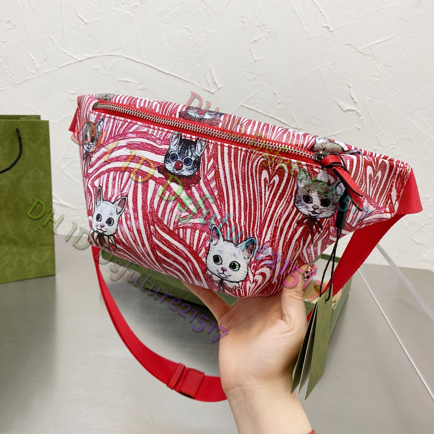 2021 summer Fashion cartoon cat Waist Bags Fanny Pack women crossbody handbags Luxurys Designers handbag Canvas Classic hiking cycling Chest bag coins card wallet, No bags
2021 summer Fashion cartoon cat Waist Bags Fanny Pack women crossbody handbags Luxurys Designers handbag Canvas Classic hiking cycling Chest bag coins card wallet, No bags
