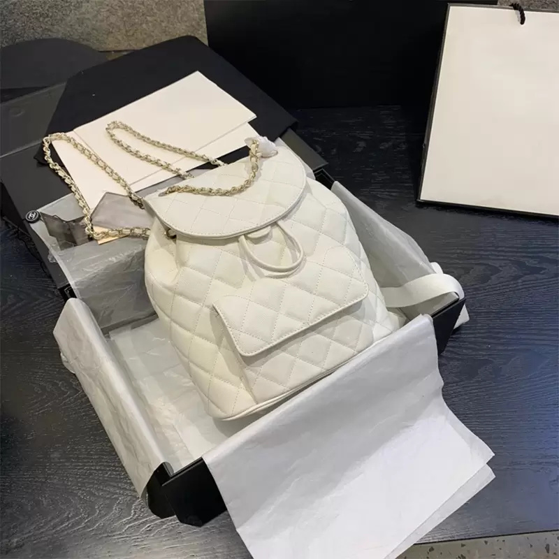 2022 New fashion women's Bag designer backpack high quality classic luxury handbag Diamond Lattice Plain Genuine Leather bag
2022 New fashion women's Bag designer backpack high quality classic luxury handbag Diamond Lattice Plain Genuine Leather bag