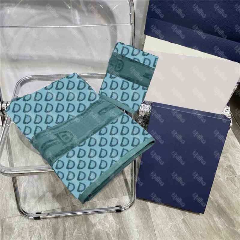 New Thick Velvet Towel Set Full Letter Jacquard Towels 2 Pcs Suit Large Size 80*160cm For Bath Sports Swimming Couple Birthday Gift, As pic
New Thick Velvet Towel Set Full Letter Jacquard Towels 2 Pcs Suit Large Size 80*160cm For Bath Sports Swimming Couple Birthday Gift, As pic