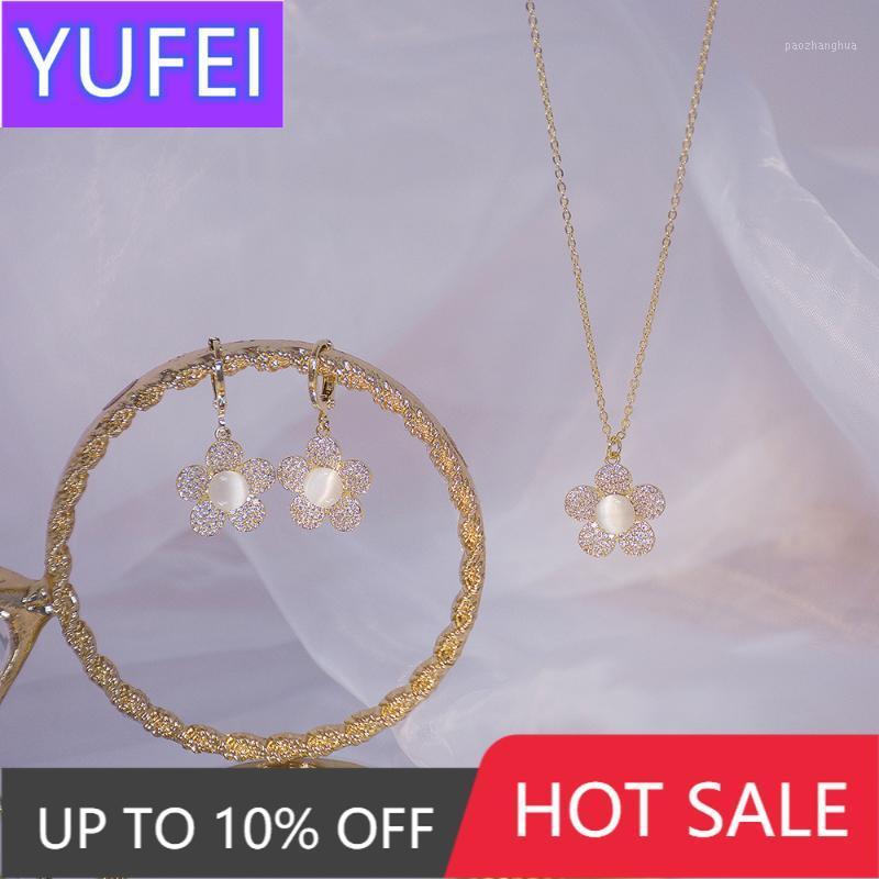 Chains 14k Real Gold Luxury Delicate Full Diamond Flower Women Necklace Temperament Simple Micro Inlaid Zircon Choker Wedding Colar, Silver
Chains 14k Real Gold Luxury Delicate Full Diamond Flower Women Necklace Temperament Simple Micro Inlaid Zircon Choker Wedding Colar, Silver