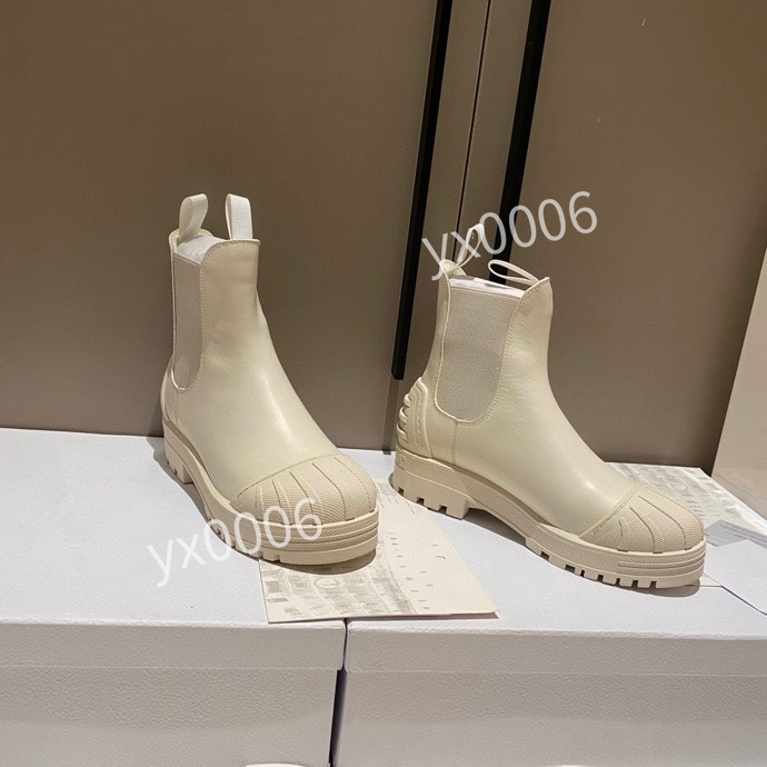 2022 Design Tabi Boots Split toe Chunky High Heel Women Boots Leather Zapatos Mujer Fashion Autumn Women Shoes Botas Mujer cx201108, 01
2022 Design Tabi Boots Split toe Chunky High Heel Women Boots Leather Zapatos Mujer Fashion Autumn Women Shoes Botas Mujer cx201108, 01