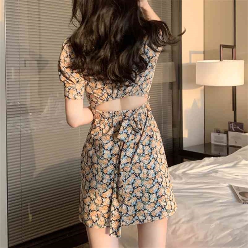 Vintage Puff Sleeve Floral Dress Sexy Hollow Out Women Designer Mini Dress Summer Korean Lady Wedding Party Dress 210719, Yellow floral dress
Vintage Puff Sleeve Floral Dress Sexy Hollow Out Women Designer Mini Dress Summer Korean Lady Wedding Party Dress 210719, Yellow floral dress