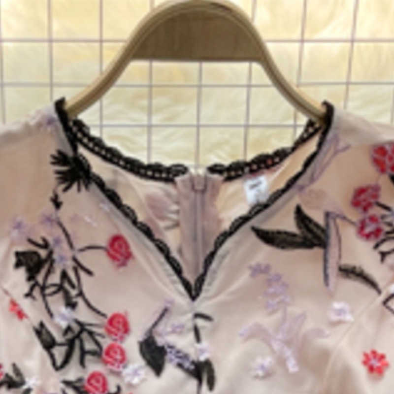 DEAT Summer Arrivals Short Sleeve V-neck Hollow Out Waist Slim Vintage Embroidery A-line Long Dress MZ732 210709