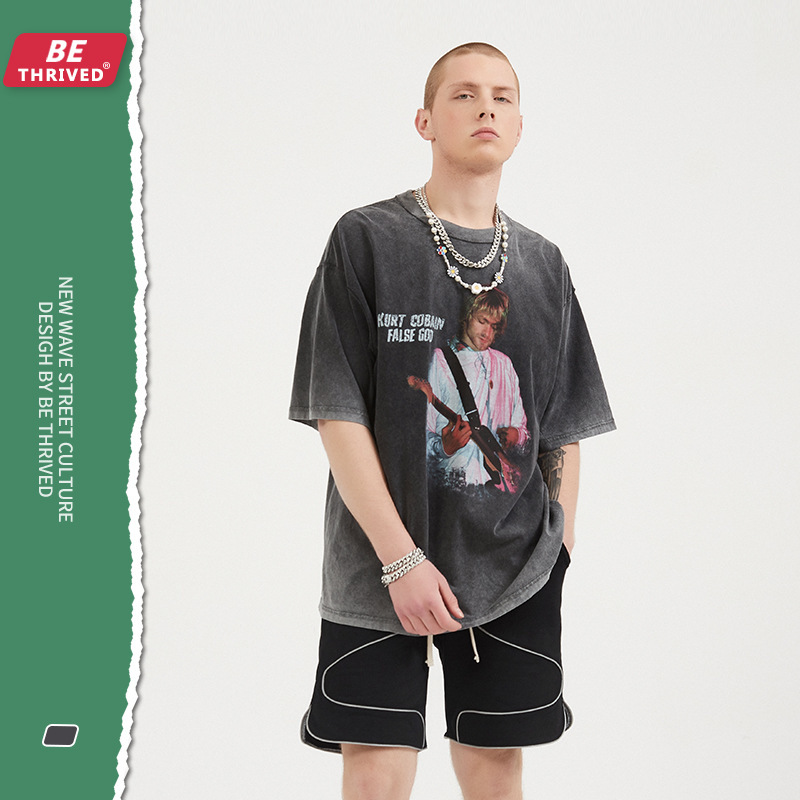 be men's wear | 2021 summer gradient remake old rock band short sve vintage high street trendy t-shirt, White;black
be men's wear | 2021 summer gradient remake old rock band short sve vintage high street trendy t-shirt, White;black
