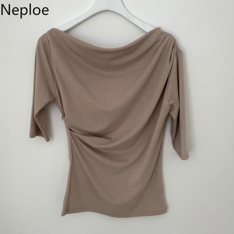 Neploe Women T Shirt Korean Off Shoulder Pleated Slim Bottoming Tees Korean Simple Casual Short Sleeve White Elegant Tops 210422