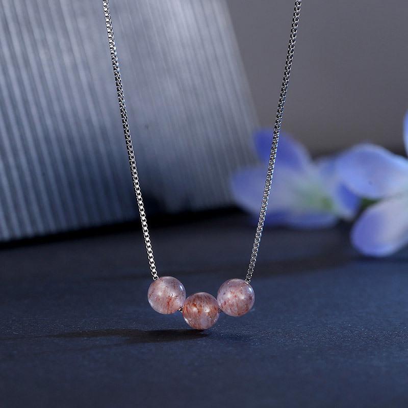 Pendant Necklaces Cute Simple Fashion Natural Strawberry Crystal Beads For Women Girl Box Chain Chokers Jewelry
Pendant Necklaces Cute Simple Fashion Natural Strawberry Crystal Beads For Women Girl Box Chain Chokers Jewelry