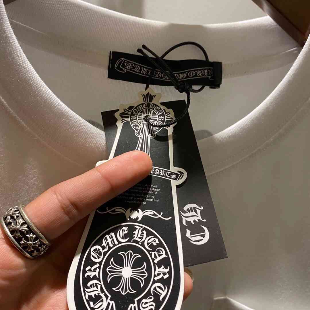 Japan crosin Chrome/hearts cotton print cross T-shirt short sleeve crew neck 8KJ9 P148, The back of the flower is white
Japan crosin Chrome/hearts cotton print cross T-shirt short sleeve crew neck 8KJ9 P148, The back of the flower is white