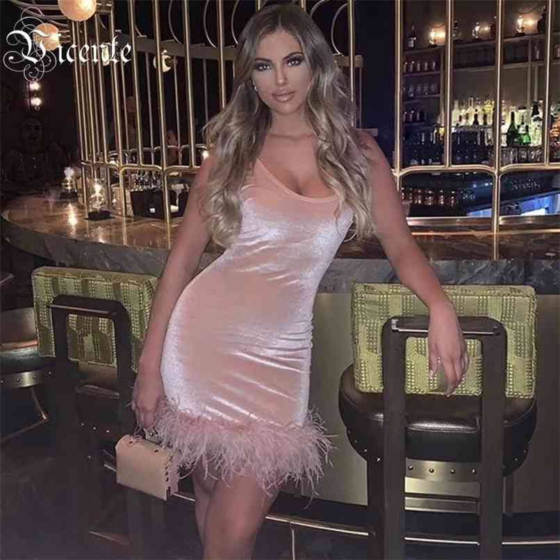 Free Chic Pink Dress Sexy Spaghetti Strap Feathers Velvet Vestidos Celebrity Christmas Party Bodycon 210520
Free Chic Pink Dress Sexy Spaghetti Strap Feathers Velvet Vestidos Celebrity Christmas Party Bodycon 210520