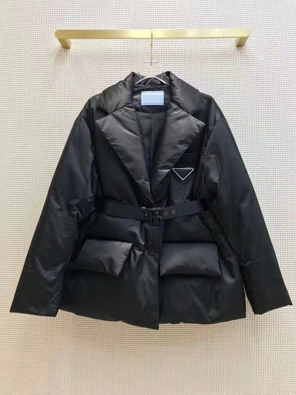 European station design sense down jacket women's 21 autumn and winter new chest bag elastic waist closing warm tooling snap coat, Black
European station design sense down jacket women's 21 autumn and winter new chest bag elastic waist closing warm tooling snap coat, Black