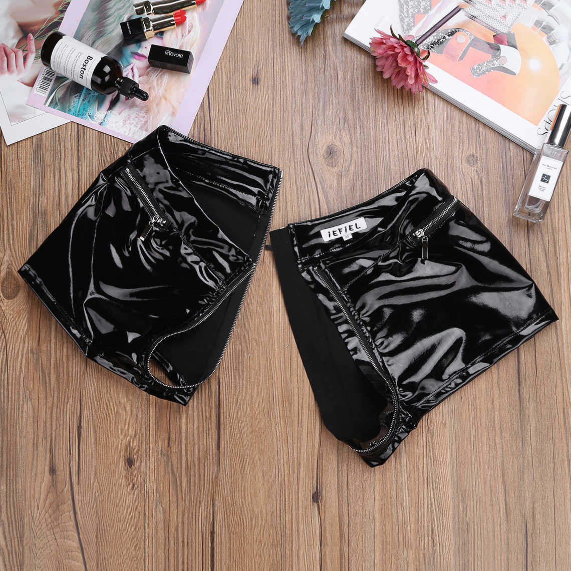 Women Pole Dance Booty Shorts Black Wetlook PVC Leather Boxershorts Sexy Zippered Open Crotch Festival Rave Micro Minishorts 210611