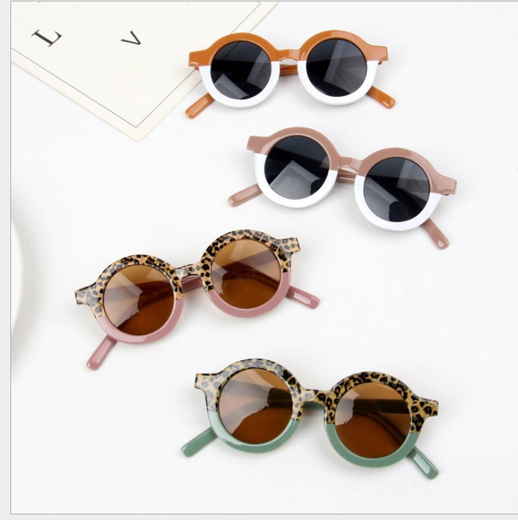 Children Boy Girl Cute Leopard Double Color Cartoon Bear Shape Round Sunglasses Kids Vintage Sunglasses UV400 Protection Classic
Children Boy Girl Cute Leopard Double Color Cartoon Bear Shape Round Sunglasses Kids Vintage Sunglasses UV400 Protection Classic