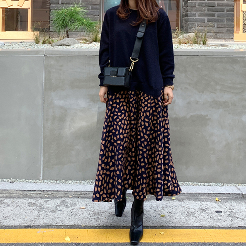 20212021 autumn women plus size xl-5xl ladies long sleeve t-shirt dress patchwork print robe fake two piece dress d08108r, Black;gray
20212021 autumn women plus size xl-5xl ladies long sleeve t-shirt dress patchwork print robe fake two piece dress d08108r, Black;gray