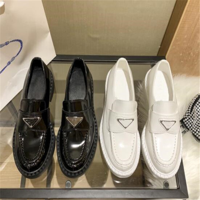 Top Quality Classic Platform Casual Shoes Genuine Leather Thick Soles Flats Luxury Designer Fashion Women Low-Top Metal Buckle Loafers Size 35-40, Black
Top Quality Classic Platform Casual Shoes Genuine Leather Thick Soles Flats Luxury Designer Fashion Women Low-Top Metal Buckle Loafers Size 35-40, Black