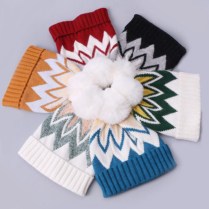 Beanies Yarn Knit Beanie Hat For Student Winter Warm Fur Pompom Head Hood Kpop Multicolor Pattern Optional Snapback Woman Cap
Beanies Yarn Knit Beanie Hat For Student Winter Warm Fur Pompom Head Hood Kpop Multicolor Pattern Optional Snapback Woman Cap