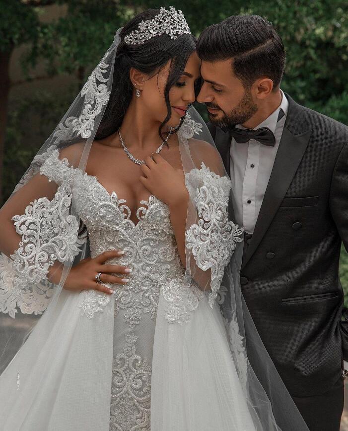 Elegant Beaded Lace Wedding Dresses Mermaid Bridal Gowns With Detachable Train Off Shoulder Applique Ivory Over skirt 2021 Bride Dress