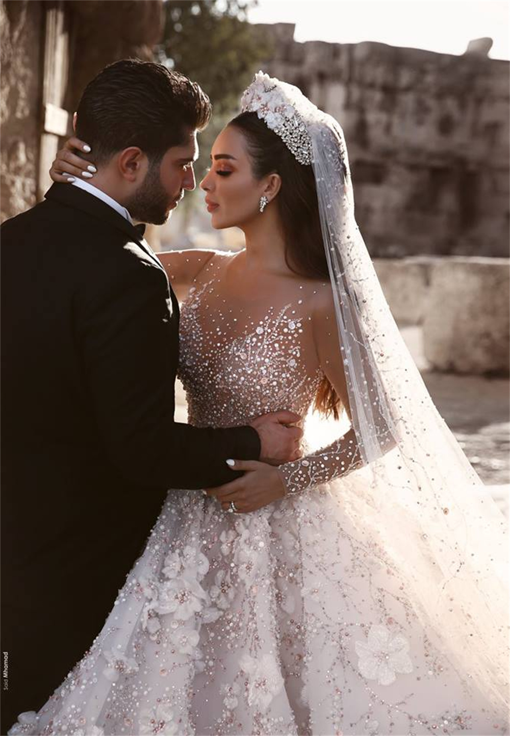 Sweetheart Women Wedding Dress Custom Made Long Sleeve 3D Flowers Ball Gown Lace Applique Crystal Flowers Bridal Dresses
