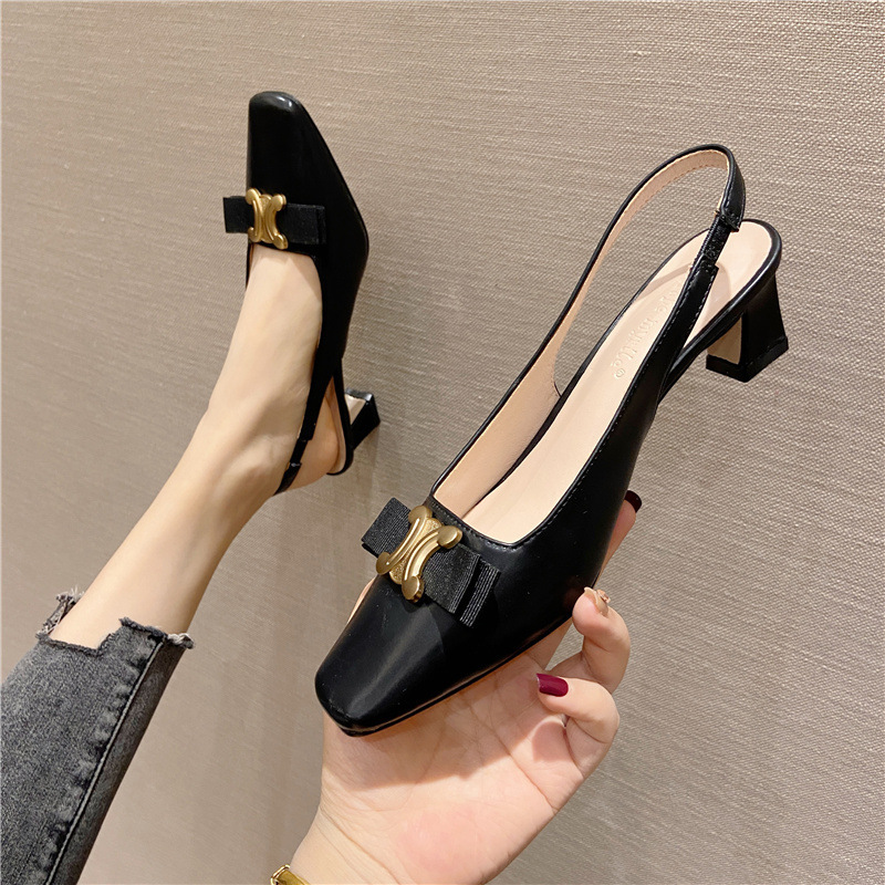 Sandals Baotou back empty sandals Arc de Triomphe shallow mouth thick high heel small fragrance metal decorated bow women's shoes single 7IXL, 1# shoe box
Sandals Baotou back empty sandals Arc de Triomphe shallow mouth thick high heel small fragrance metal decorated bow women's shoes single 7IXL, 1# shoe box