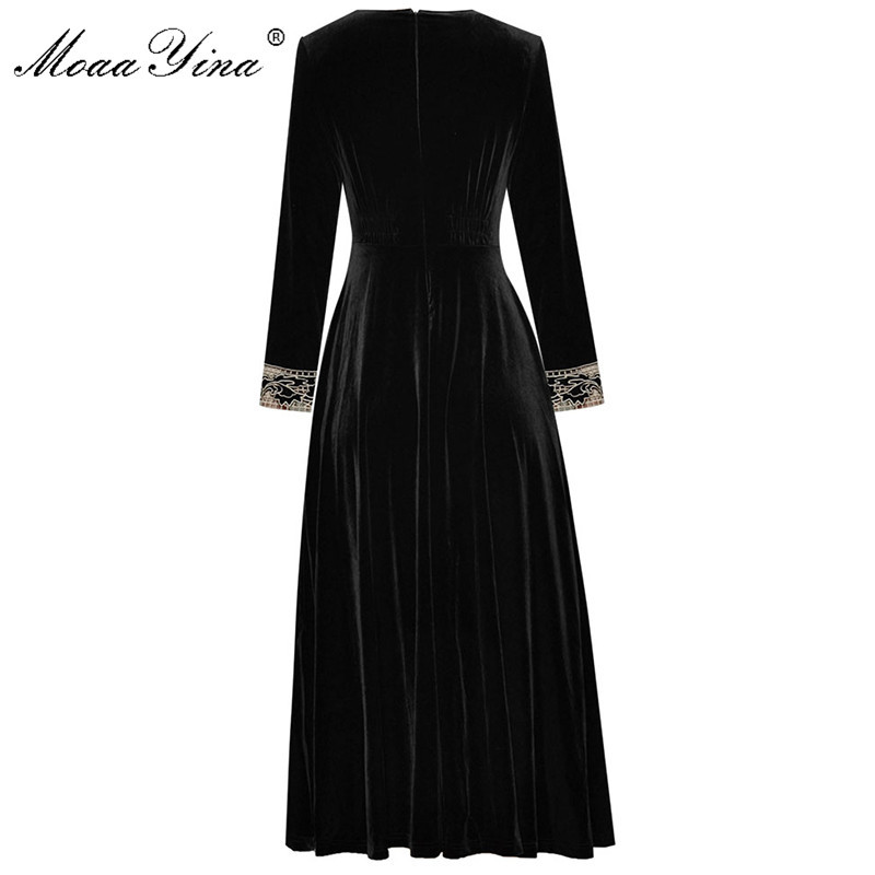 Fashion dress Spring Women Dress V-neck Long sleeve Vintage Embroidery Velvet Elastic waist Dresses 210524