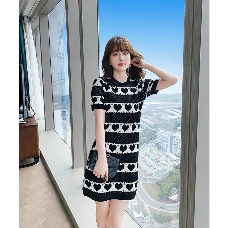 New design womens summer o-neck short sleeve love heart print cute knitted sweater dress plus size SML