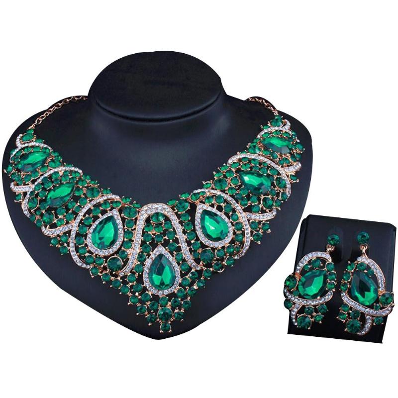 Earrings & Necklace Luxury Women Rhinestone Inlaid Bib Stud Wedding Jewelry Set, Silver
Earrings & Necklace Luxury Women Rhinestone Inlaid Bib Stud Wedding Jewelry Set, Silver