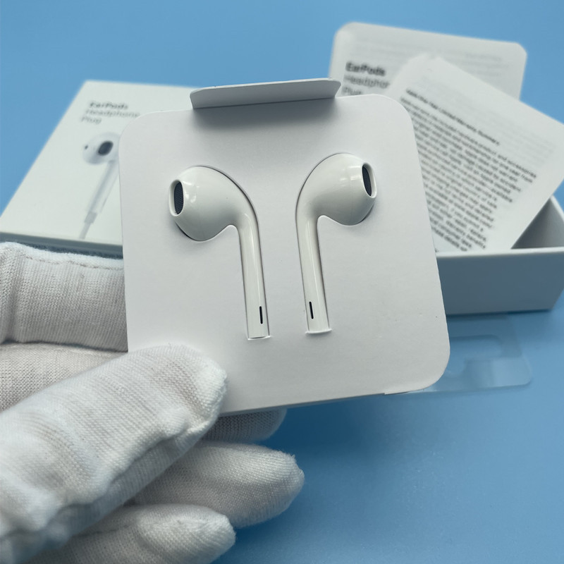 1:1Original headphones3.5mm in-ear wired Earphones are suitable for Iphone 6 and below Apple Xiaomi, Samsung Android mobile phone 3.5 mm headset, White
1:1Original headphones3.5mm in-ear wired Earphones are suitable for Iphone 6 and below Apple Xiaomi, Samsung Android mobile phone 3.5 mm headset, White
