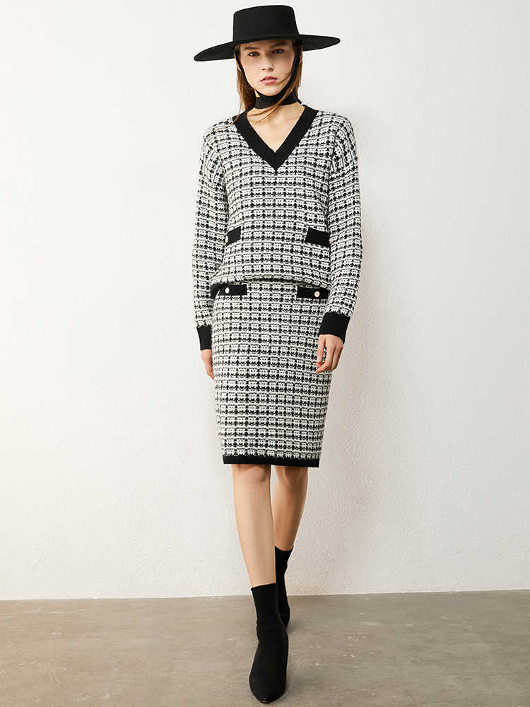 Minimalism Autumn Winter Suit Female Fashion Vneck Plaid Knitted Sweater High Waist Aline Skirt Woman 12040972 210527