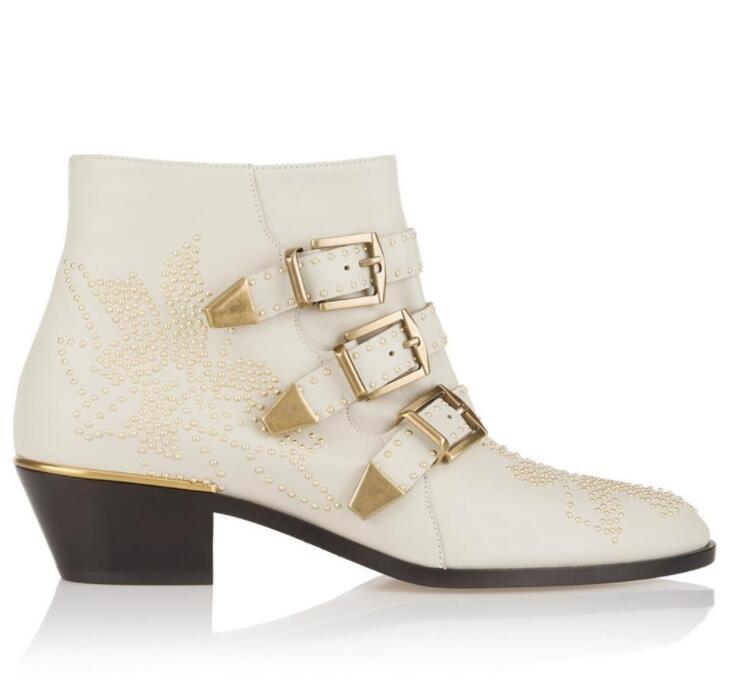 Fall Winter Luxury Susanna Studded Buckle Ankle Boots women Martin Boot Genuine Leather Suede Designer Booties Chunky Heel Combat
Fall Winter Luxury Susanna Studded Buckle Ankle Boots women Martin Boot Genuine Leather Suede Designer Booties Chunky Heel Combat