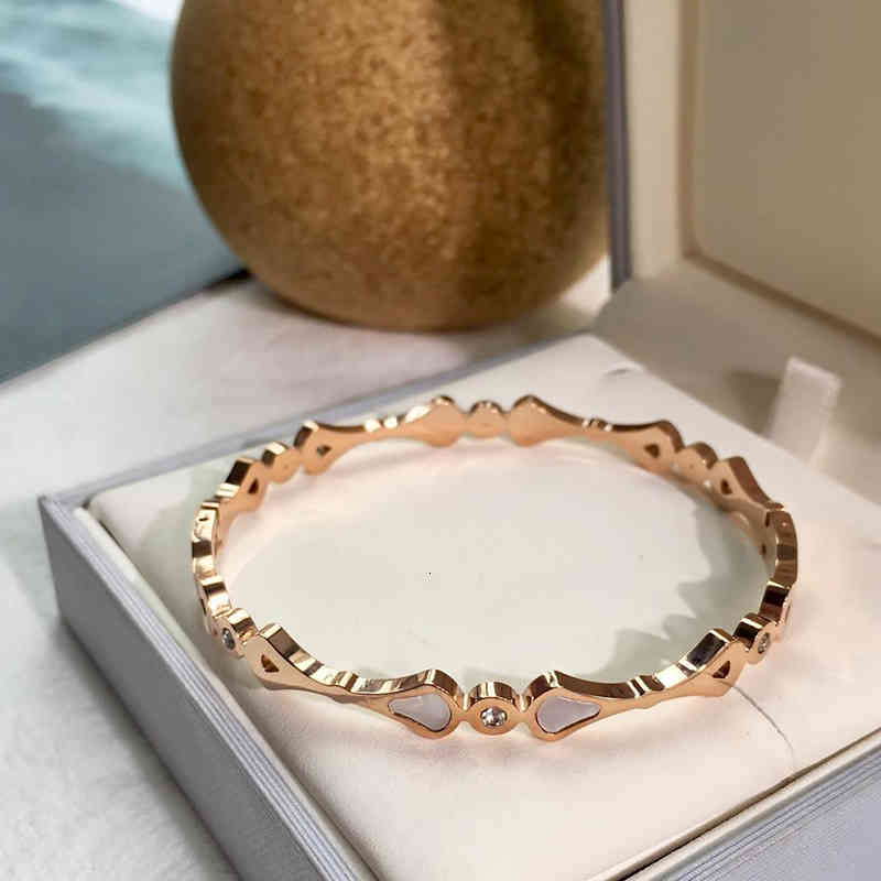 Charm Bracelets 56 Jewelry Independent Design Style with Small Fan-shaped Titanium Steel Shell Bracelet