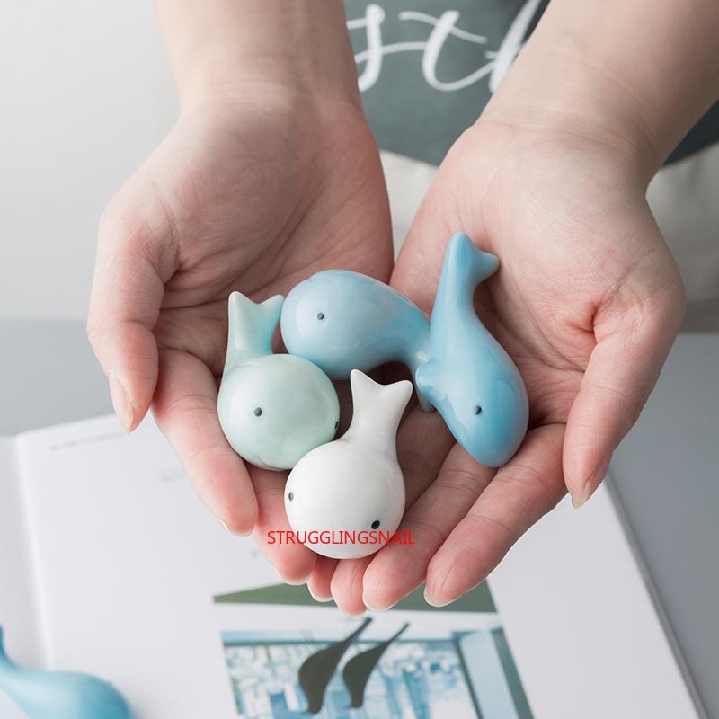 Ceramics High Quality Whale El Restaurant Pendulum Tableware Personality Chopsticks Rest Sea Blue Color 
Ceramics High Quality Whale El Restaurant Pendulum Tableware Personality Chopsticks Rest Sea Blue Color