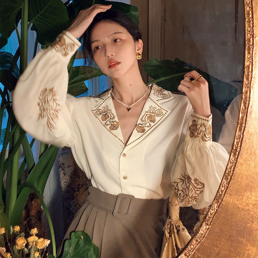 Vintage Floral Embroidery Blusas Mujer Elegant Women Blouses and Tops Autumn Short Ladies Shirts Chemisier Femme 210519