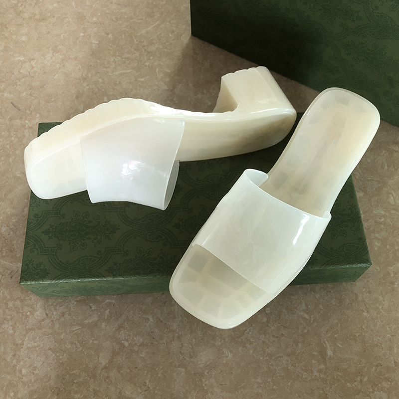 Women's slide sandal Designer Rubber Slipper Transparent Slippers High Heels White Red Platform sandals Summer Beach Flip Flops Top Quality With Box, Sock
Women's slide sandal Designer Rubber Slipper Transparent Slippers High Heels White Red Platform sandals Summer Beach Flip Flops Top Quality With Box, Sock