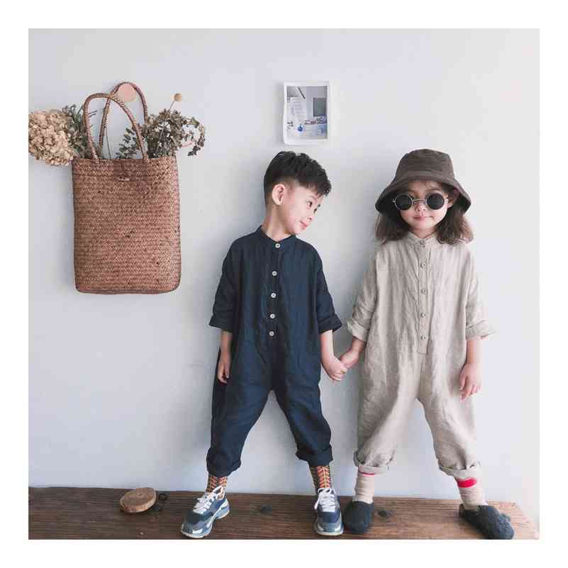 Spring Autumn Boys girls solid color linen long sleeve jumpsuits Korean style children soft loose bodysuits 210708, Blue
Spring Autumn Boys girls solid color linen long sleeve jumpsuits Korean style children soft loose bodysuits 210708, Blue