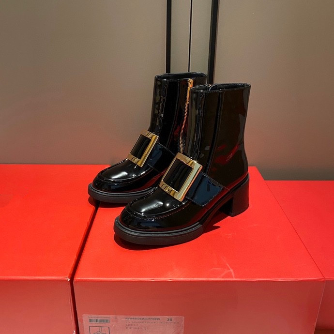 2021 classic canvas shoes limited edition lovers printed sneakers versatile high top canvas shoe original packaging shoe's, Black
2021 classic canvas shoes limited edition lovers printed sneakers versatile high top canvas shoe original packaging shoe's, Black