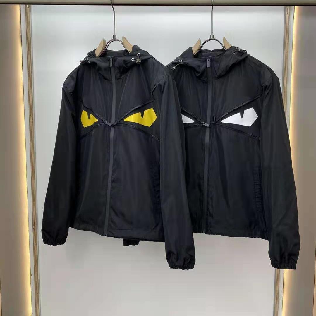 2021 spring tide brand monster eye zipper splicing men's thin hooded casual jacket windbreaker charging jacket, Black yellow eyes
2021 spring tide brand monster eye zipper splicing men's thin hooded casual jacket windbreaker charging jacket, Black yellow eyes