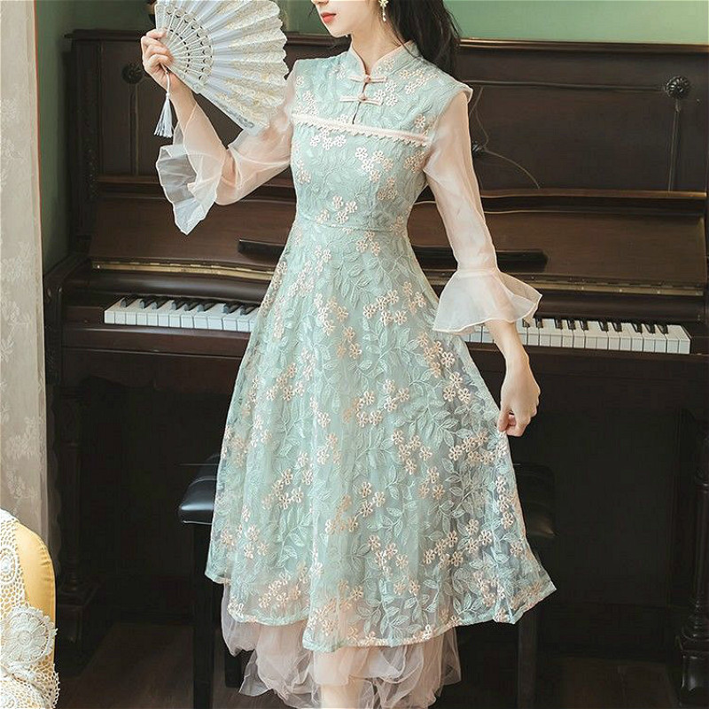 Elegant Cheongsam Dress Women Lace Patchwork Party Vintage Dress Three Quarter Embroidery French Retro Dress Korean Autumn 210521