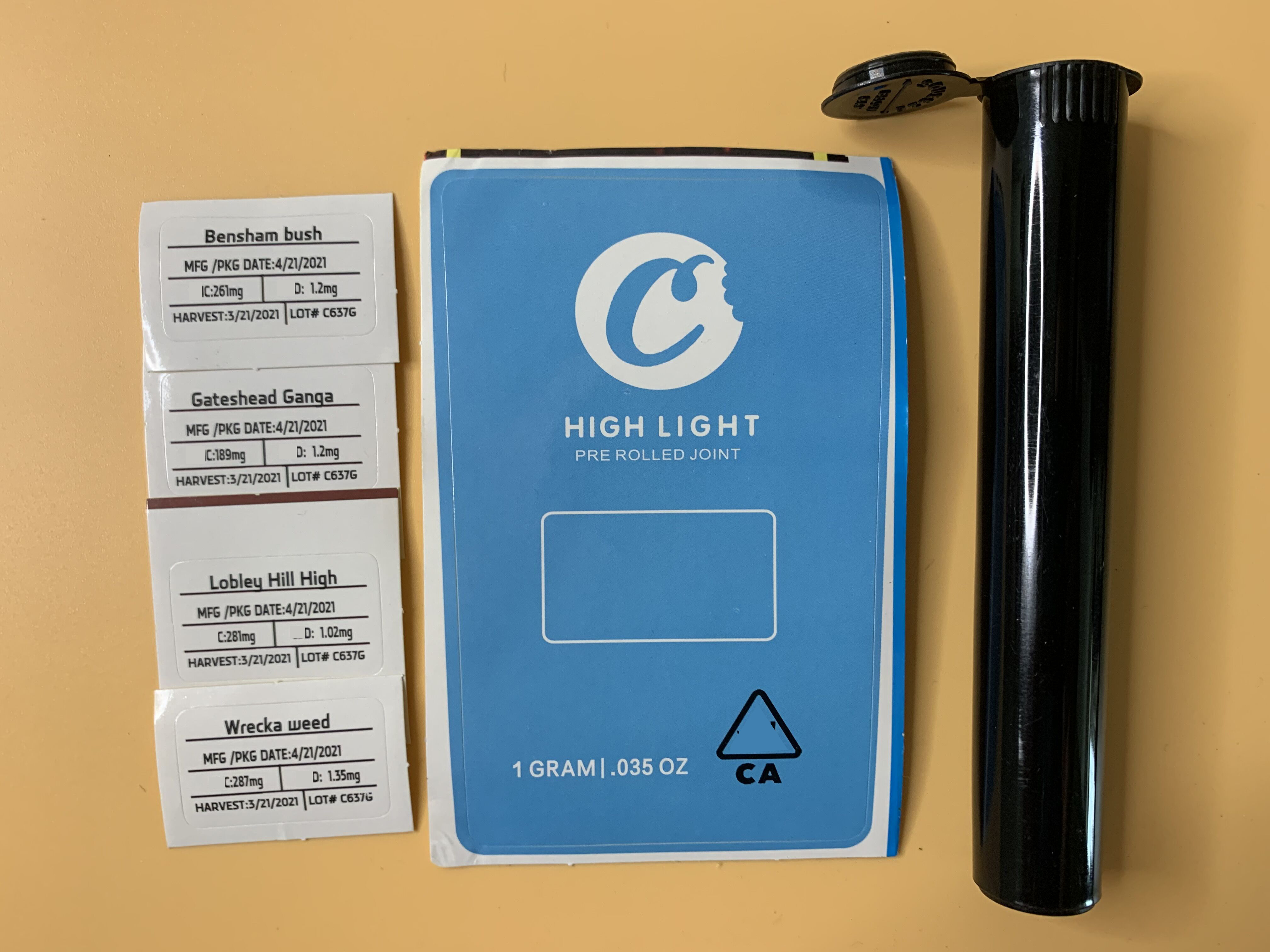 Empty 1 Gram Cookies Plastic Pre roll Tube white and Black Tubes Dankwoods Moonrock Preroll Tube Packaging
Empty 1 Gram Cookies Plastic Pre roll Tube white and Black Tubes Dankwoods Moonrock Preroll Tube Packaging