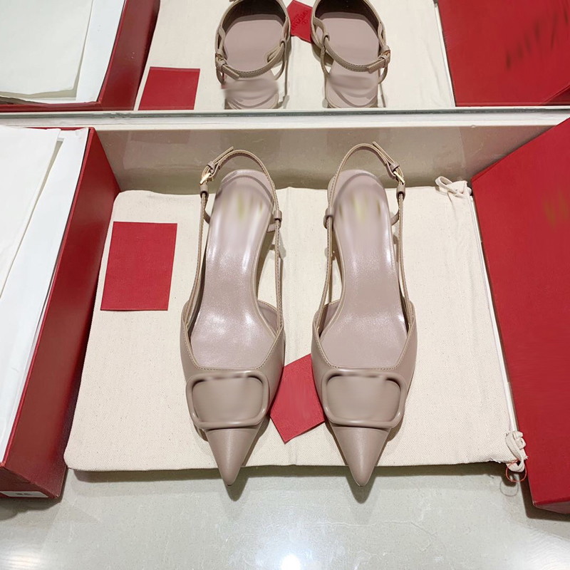 2021 Good Quality Fashion Women Luxurys Designers Shoes Designer Sandals Womens Luxury High Heels Sandal Dress Shoess With Box Size 35-41 -H401, Beige
2021 Good Quality Fashion Women Luxurys Designers Shoes Designer Sandals Womens Luxury High Heels Sandal Dress Shoess With Box Size 35-41 -H401, Beige