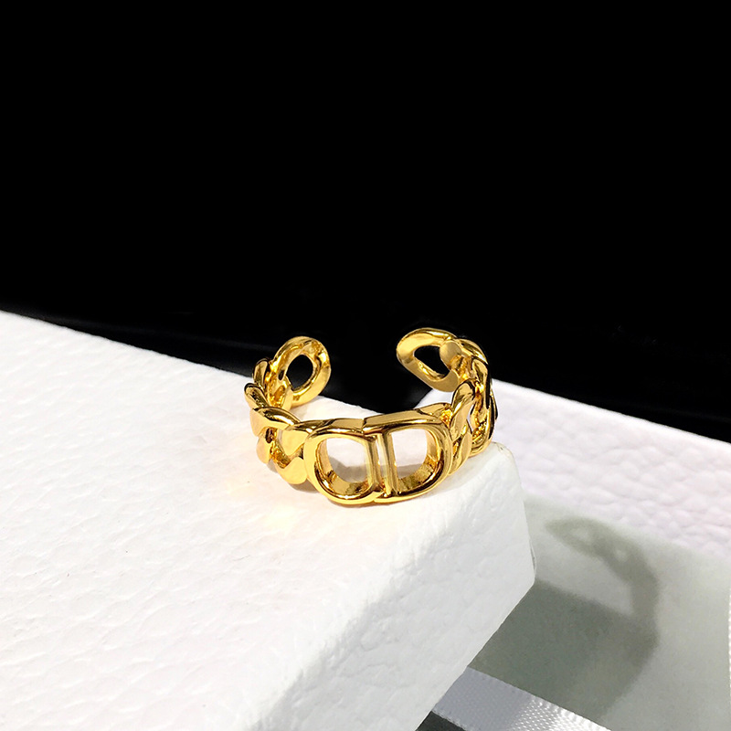 2021 Brands designs Rings Stainless Steel Luxury 18K Gold Plated Lovers Rings Women Ring Gold Plated Jewelry wholesale, Golden;silver
2021 Brands designs Rings Stainless Steel Luxury 18K Gold Plated Lovers Rings Women Ring Gold Plated Jewelry wholesale, Golden;silver