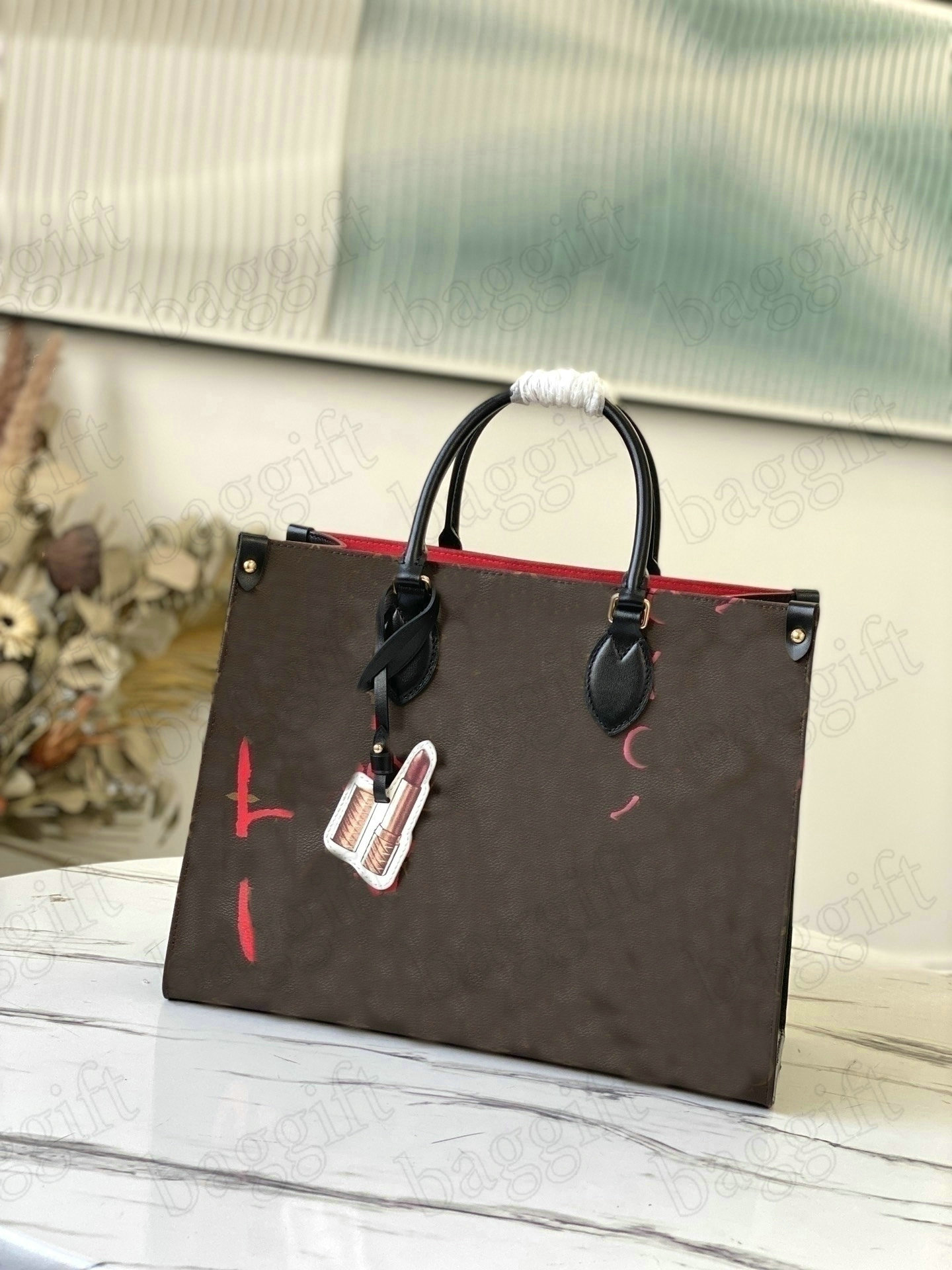 Onthego M45888 Love Bag Urs Fisher Change classic x Monograms Totes Women Luxurys Designers Ladies Tote Shopping Bags Handbag Letter Flower Purse Wallet On The Go, No bag
Onthego M45888 Love Bag Urs Fisher Change classic x Monograms Totes Women Luxurys Designers Ladies Tote Shopping Bags Handbag Letter Flower Purse Wallet On The Go, No bag