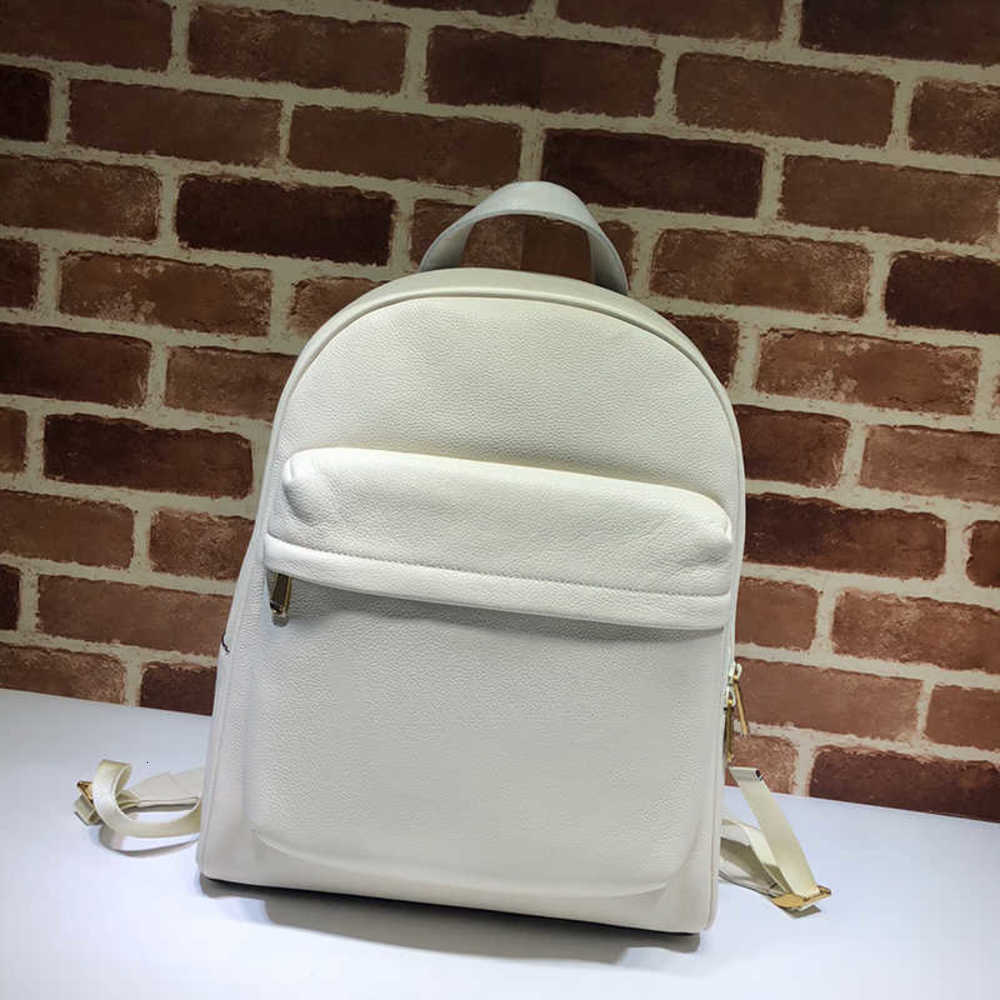 7A+Designers 2021 The new series backpack 547834 Cover Plain Genuine Leather Versatile Fashion Interior Zipper Pocket Fashion atmosphere fashion bags
7A+Designers 2021 The new series backpack 547834 Cover Plain Genuine Leather Versatile Fashion Interior Zipper Pocket Fashion atmosphere fashion bags