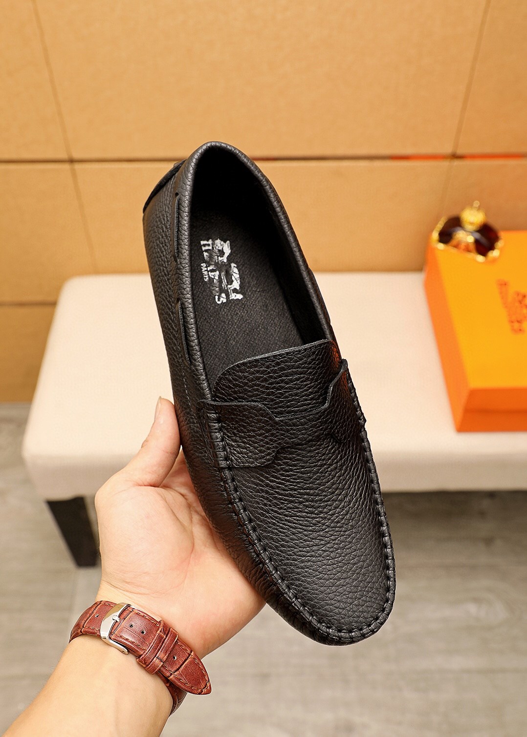 Genuine Leather Men Casual Shoes Luxury Brands 2021 Mens Loafers Moccasins Breathable Slip on Black Driving Shoe Plus Size 38-45, #01
Genuine Leather Men Casual Shoes Luxury Brands 2021 Mens Loafers Moccasins Breathable Slip on Black Driving Shoe Plus Size 38-45, #01
