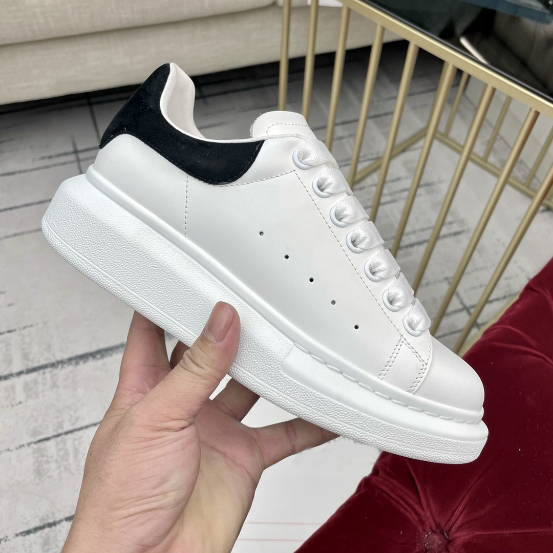 Fashion designer suede white Black shoes classic suede velvet leather women womens flats platform oversized sneaker men mens espadrille flat sole sneakers, Pt90120nh-20
Fashion designer suede white Black shoes classic suede velvet leather women womens flats platform oversized sneaker men mens espadrille flat sole sneakers, Pt90120nh-20